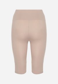 Born2be - Jasnobeżowe Casualowe Szorty Typu Kolarki Lidessa. Okazja: na co dzień. Kolor: beżowy. Materiał: materiał. Sezon: lato. Styl: casual #3