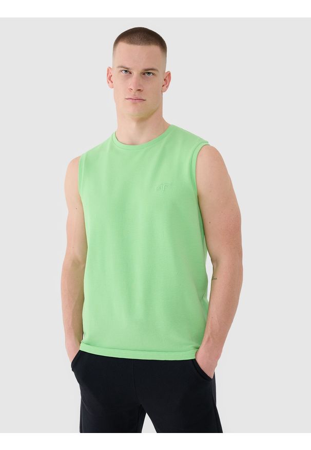 4f - Tank top regular gładki męski - zielony. Kolor: zielony. Materiał: bawełna, dzianina. Długość rękawa: bez rękawów. Wzór: gładki