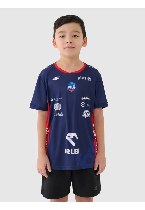 4f - 4F Koszulka meczowa replika wyjazdowa z sezonu 2024/2025 dziecięca 4F x Zaksa Kędzierzyn-Koźle - multikolor 98/104. Typ kołnierza: dekolt w serek. Kolor: wielokolorowy. Materiał: syntetyk, dzianina, materiał, włókno. Wzór: nadruk, ze splotem, gładki. Sezon: lato. Styl: klasyczny, sportowy