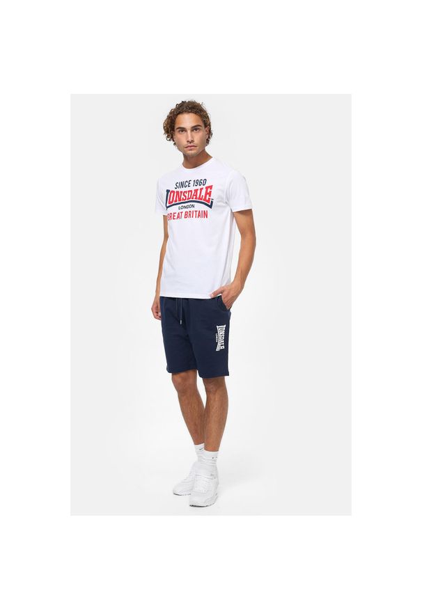 Krótka Lonsdale Fringford. Kolor: niebieski. Materiał: tkanina, guma. Długość: krótkie. Wzór: nadruk