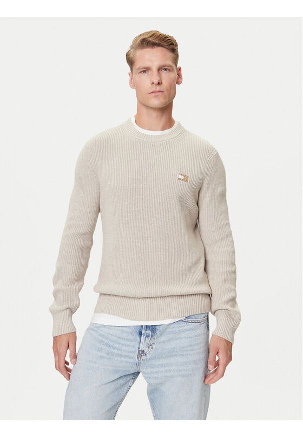 Tommy Jeans Sweter DM0DM21652 Beżowy Slim Fit. Kolor: beżowy. Materiał: bawełna