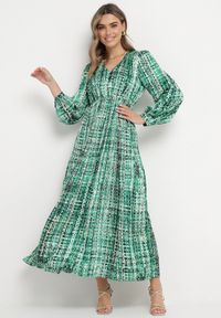 Born2be - Zielona Sukienka Maxi z Gumką w Talii i Plisowanym Dołem w Tweedowy Wzór Viostana. Okazja: na co dzień. Kolor: zielony. Typ sukienki: proste. Styl: casual, retro, elegancki, klasyczny. Długość: maxi #4