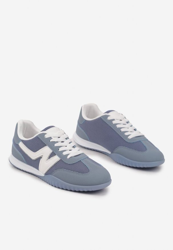Renee - Niebieskie Sneakersy Klasyczne Tenisówki Istia. Okazja: na co dzień. Kolor: niebieski. Materiał: jeans. Wzór: aplikacja. Obcas: na obcasie. Wysokość obcasa: niski