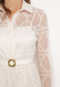 Born2be - Jasnobeżowa Rozkloszowana Sukienka Midi z Haftowanej Tkaniny Abdiela. Kolor: beżowy. Materiał: tkanina. Długość rękawa: na ramiączkach. Wzór: haft. Długość: midi #6