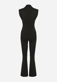 Born2be - Czarny Kombinezon z Nogawkami Flare i Podkreślonymi Ramionami Milenirea. Okazja: na co dzień. Kolor: czarny. Materiał: jeans. Styl: casual, klasyczny #6