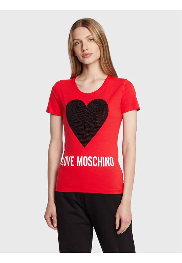 Love Moschino - LOVE MOSCHINO T-Shirt W4H1932E 1951 Czerwony Slim Fit. Kolor: czerwony. Materiał: bawełna