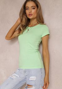 Renee - Jasnozielony T-shirt Kahlisiphe. Okazja: do domu, na co dzień. Kolor: zielony. Materiał: bawełna, dzianina. Długość rękawa: krótki rękaw. Długość: krótkie. Styl: wakacyjny, casual