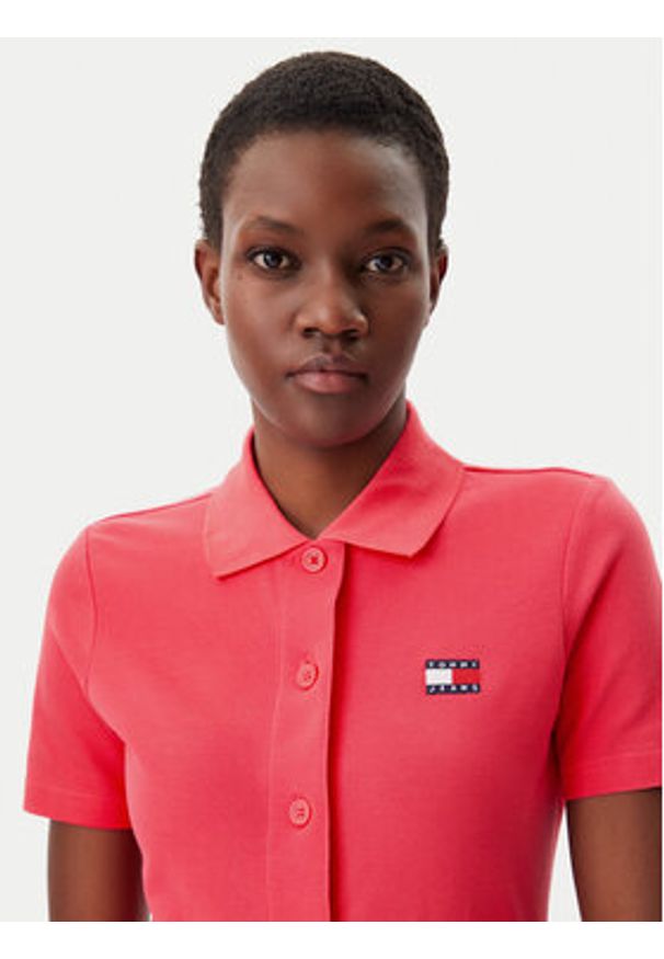 Tommy Jeans Sukienka codzienna Badge DW0DW20302 Różowy Regular Fit. Okazja: na co dzień. Kolor: różowy. Materiał: bawełna. Typ sukienki: proste. Styl: casual