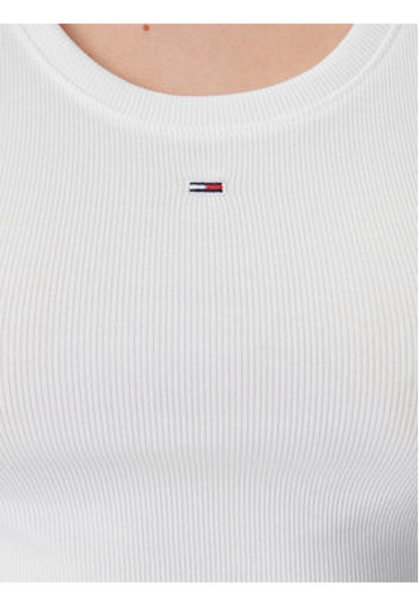 Tommy Jeans Top Essential DW0DW20673 Biały Slim Fit. Kolor: biały. Materiał: bawełna