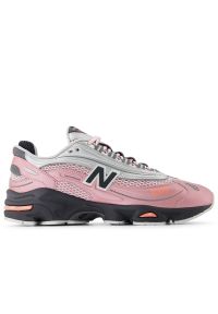 Buty unisex New Balance M1000U - różowe. Kolor: różowy. Materiał: materiał, skóra. Szerokość cholewki: normalna