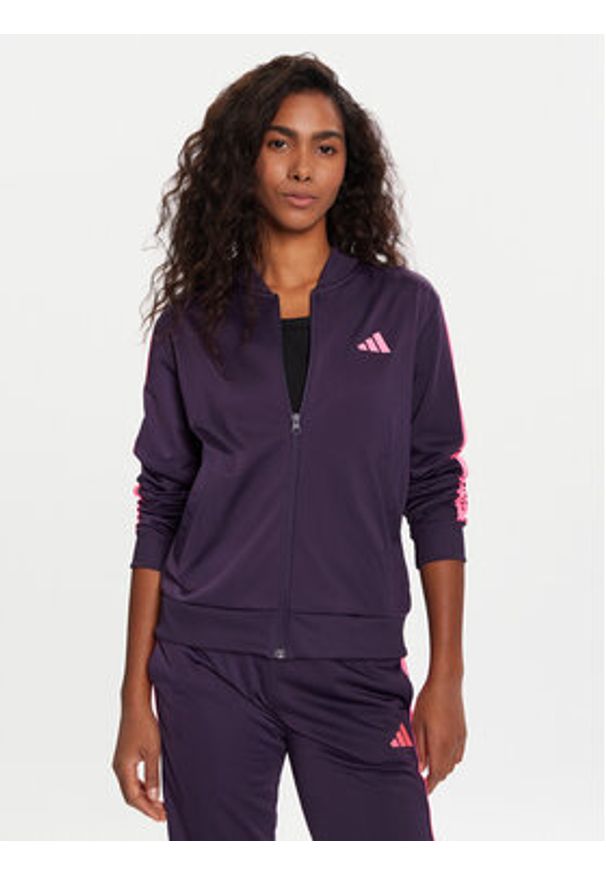 Adidas - adidas Dres Essentials 3-Stripes JX0510 Fioletowy Regular Fit. Kolor: fioletowy. Materiał: syntetyk