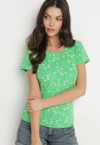 Born2be - Zielony T-shirt z Bawełny w Kwiaty Savilisse. Okazja: na co dzień. Kolor: zielony. Materiał: bawełna. Wzór: kwiaty. Styl: klasyczny, casual #4