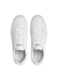 TOMMY HILFIGER - Tommy Hilfiger Sneakersy Th Basket Core Leather Ess FM0FM05040 Biały. Kolor: biały #4