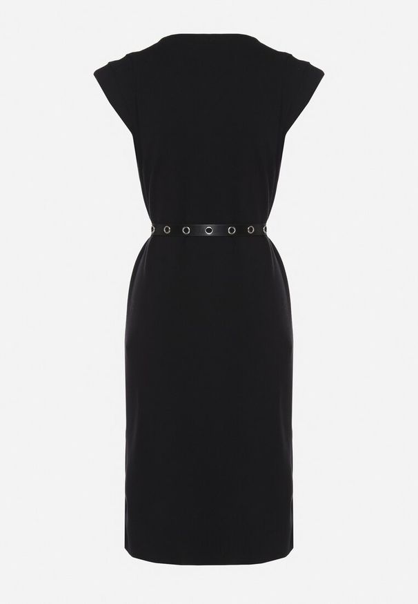 Born2be - Czarna Sukienka z Wiskozą o Pudełkowym Kroju z Paskiem z Klamrą Polliviera. Okazja: na co dzień. Kolor: czarny. Materiał: wiskoza. Styl: casual, elegancki