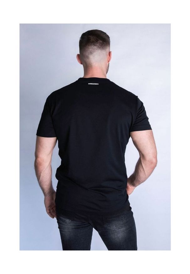 DSQUARED2 T-shirt męski, czarny z nadrukiem ,,caten twins. Kolor: czarny. Materiał: bawełna, prążkowany. Wzór: nadruk