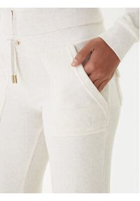 Juicy Couture Spodnie dresowe Layla JCSEBJ001G Beżowy Regular Fit. Kolor: beżowy. Materiał: syntetyk #3