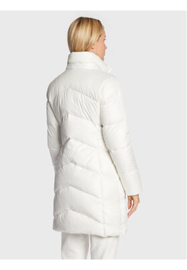 Calvin Klein Płaszcz zimowy K20K204953 Biały Regular Fit. Kolor: biały. Materiał: syntetyk. Sezon: zima