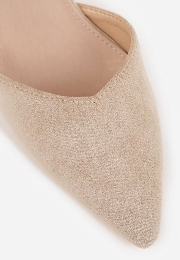 Born2be - Ciemnobeżowe Czółenka Vices na Obcasie z Wkładką ze Skóry Naturalnej i Ozdobnymi Paskami Leaniella. Okazja: na spotkanie biznesowe, na co dzień. Zapięcie: pasek. Kolor: beżowy. Materiał: skóra. Wzór: paski. Obcas: na obcasie. Styl: elegancki, biznesowy, klasyczny, casual. Wysokość obcasa: średni