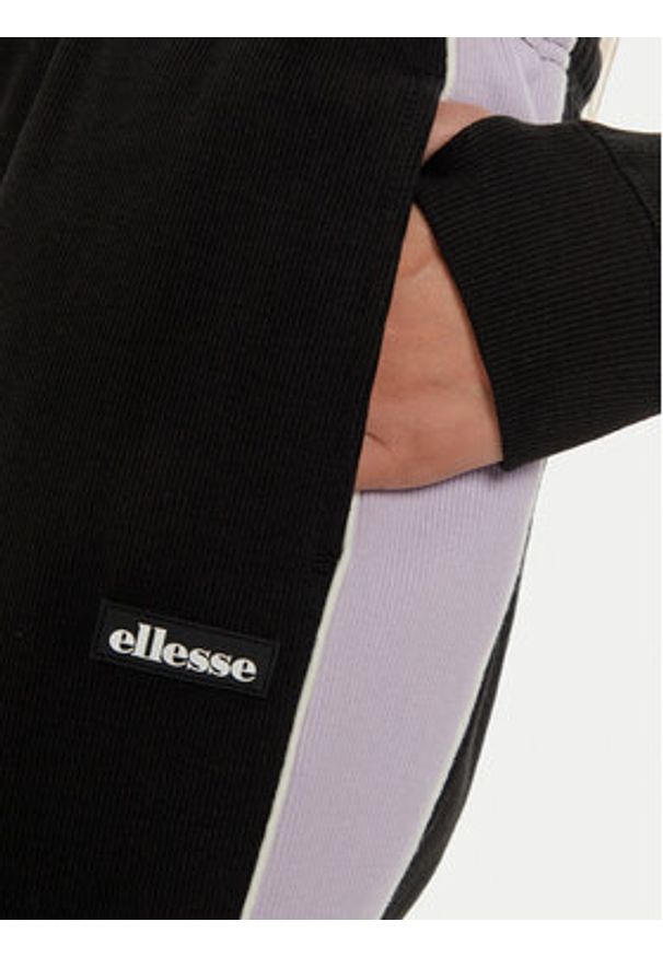 Ellesse Spodnie dresowe Schmitten SGX20913 Czarny Regular Fit. Kolor: czarny. Materiał: syntetyk