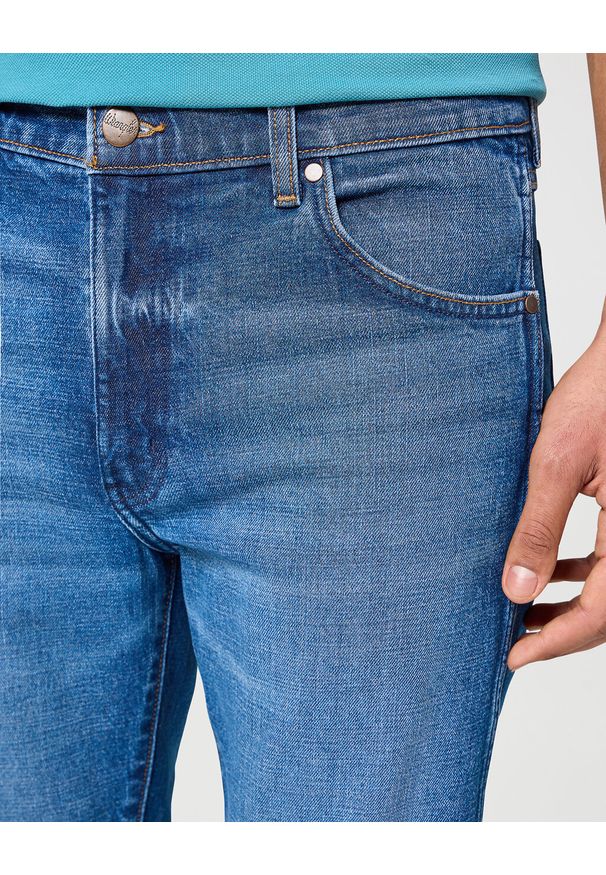 Wrangler - WRANGLER MĘSKIE SPODNIE JEANSOWE LARSTON RAINDROP 112355024 W18S017418
