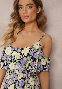 Renee - Fioletowo-Żółta Sukienka Maxi Bawełniana w Kwiaty z Falbanką Saranna. Kolor: fioletowy. Materiał: bawełna. Długość rękawa: na ramiączkach. Wzór: kwiaty. Długość: maxi