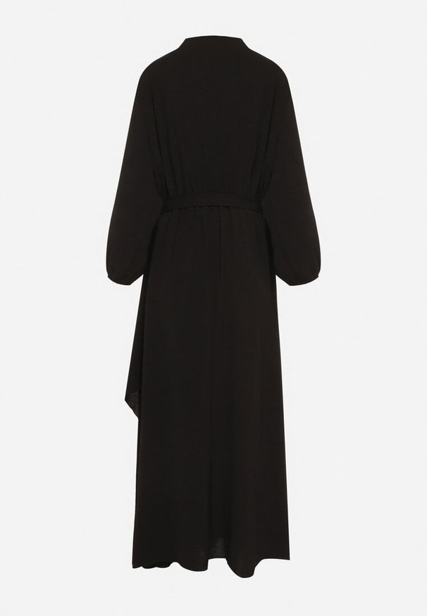 Born2be - Czarna Kopertowa Asymetryczna Sukienka Koktajlowa z Wiskozą Ozdobiona Paskiem Lanoresa. Okazja: na imprezę. Kolor: czarny. Materiał: wiskoza. Wzór: aplikacja. Typ sukienki: kopertowe, asymetryczne. Styl: wizytowy