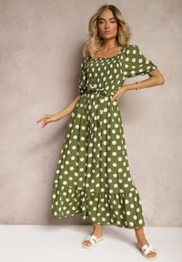Renee - Ciemnozielona Bawełniana Sukienka z Marszczonym Dekoltem i Materiałowym Paskiem Tesaya. Kolekcja: plus size. Kolor: zielony. Materiał: materiał, bawełna. Typ sukienki: dla puszystych, dopasowane