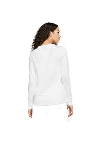 Koszulka z długim rękawem damska Nike Sportswear longsleeve. Kolor: biały. Materiał: materiał. Długość rękawa: długi rękaw. Długość: długie