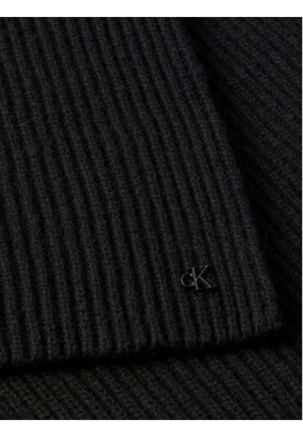 Calvin Klein Szalik Ck Metal Wool Rib Scarf LV04D8056G Czarny. Kolor: czarny. Materiał: wełna