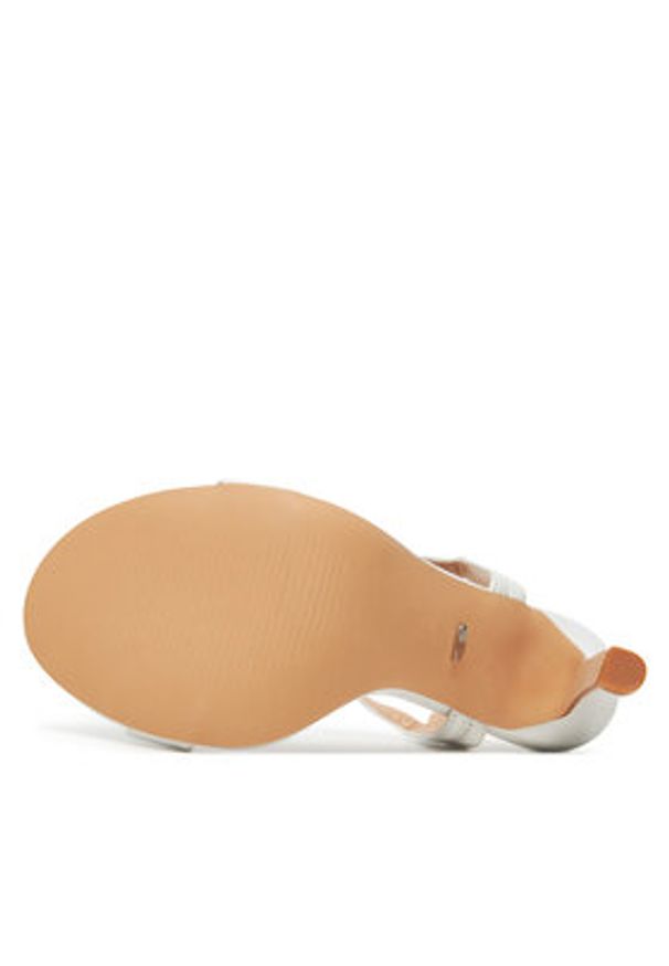 DeeZee Sandały F8977-2 Biały. Kolor: biały. Materiał: syntetyk, materiał