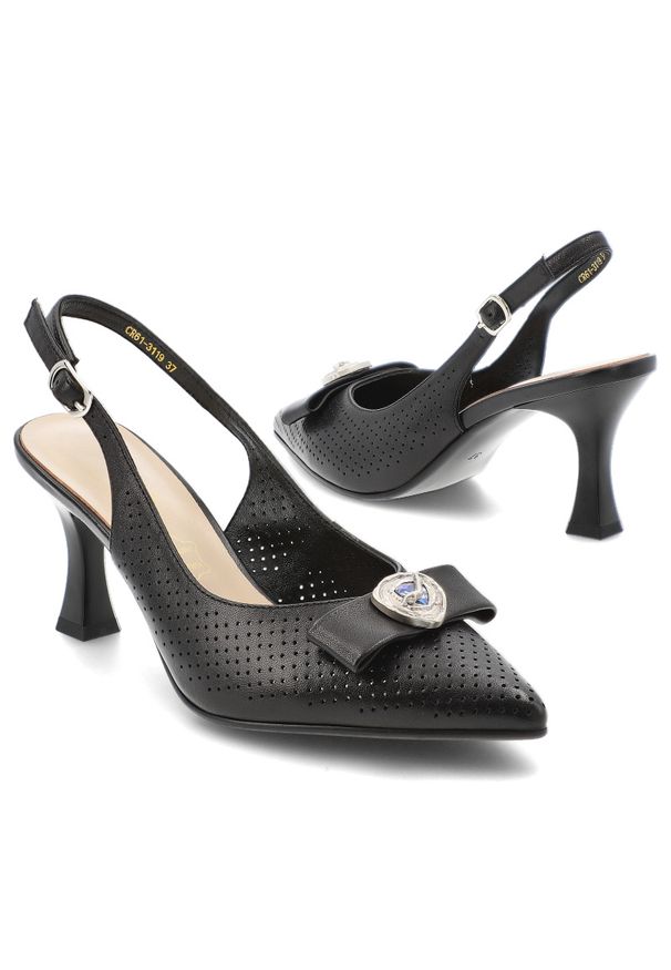 Czółenka damskie S.Barski, skóra naturalna ażurowa cholewka fason slingback regulowany pasek wysoki obcas ozdobna aplikacja, czarne, CR61-3119. Okazja: na spotkanie biznesowe. Nosek buta: otwarty. Zapięcie: pasek. Kolor: czarny. Szerokość cholewki: normalna. Wzór: aplikacja, ażurowy. Materiał: skóra. Obcas: na obcasie. Styl: biznesowy, elegancki, klasyczny. Wysokość obcasa: wysoki