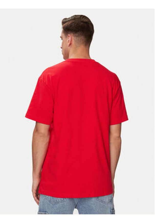 DC T-Shirt Shy Town Hss ADYZT05345 Czerwony Regular Fit. Kolor: czerwony. Materiał: bawełna