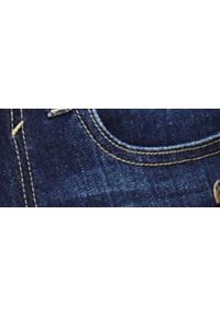 TOP SECRET - Spodnie jeansowe damkie push up. Okazja: do pracy. Stan: podwyższony. Kolor: niebieski. Materiał: jeans. Sezon: zima #3