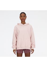 Bluza damska New Balance WT41537OUK – różowa. Kolor: różowy. Materiał: dresówka, bawełna, prążkowany. Wzór: ze splotem