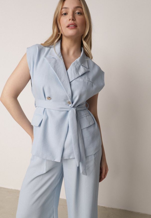 Born2be - Niebieski Elegancki Komplet Garniturowy z Wiskozy Spodnie i Kamizelka z Paskiem Amwyn. Kolor: niebieski. Materiał: wiskoza