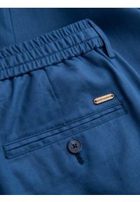 Ombre Clothing - Męskie spodnie podwijane chino z dodatkiem lnu – niebieski denim V5 - Rozmiar: S. Okazja: na co dzień. Kolor: niebieski. Materiał: len, denim. Sezon: lato. Styl: casual #5