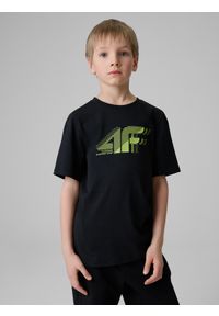 4f - 4F T-shirt regular z nadrukiem chłopięcy - czarny 158 (12-13 lat). Okazja: na co dzień, na uczelnię, na spacer. Kolor: czarny. Materiał: skóra, dresówka, dzianina, materiał, jeans, bawełna. Wzór: nadruk. Sezon: lato. Styl: casual, klasyczny, sportowy #1
