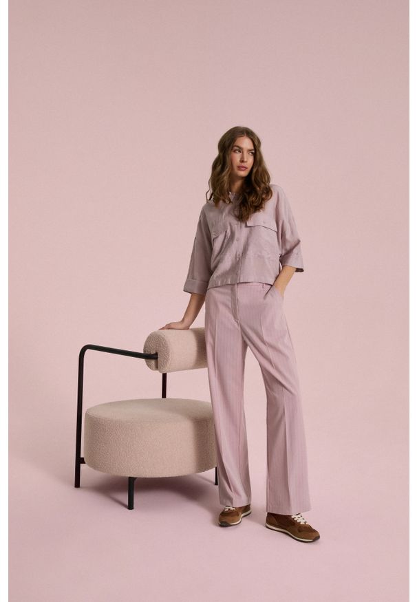 MOODO - Wiskozowa koszula różowa. Kolor: różowy. Materiał: wiskoza