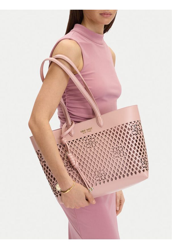 Nine West Torebka CEO-Bleeker Petal-LDA8699A Różowy. Kolor: różowy. Materiał: skórzane