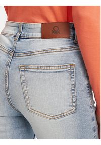 United Colors of Benetton - United Colors Of Benetton Jeansy 4OTADE00F Niebieski Flare Fit. Kolor: niebieski #5