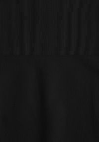 Born2be - Czarne Szorty Kolarki z Wysokim Stanem o Modelującym Fasonie Kimolodia. Okazja: na co dzień. Stan: podwyższony. Kolor: czarny. Styl: casual #7