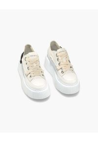 Inuikii - Sneakersy damskie INUIKII MATILDA CANVAS LOW. Okazja: na co dzień. Kolor: kremowy. Materiał: materiał, jeans, bawełna, guma. Szerokość cholewki: normalna #3