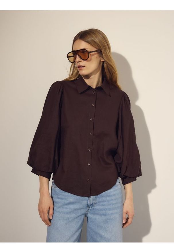 Reserved - Koszula z lnem - ciemnobrązowy. Kolor: brązowy. Materiał: len