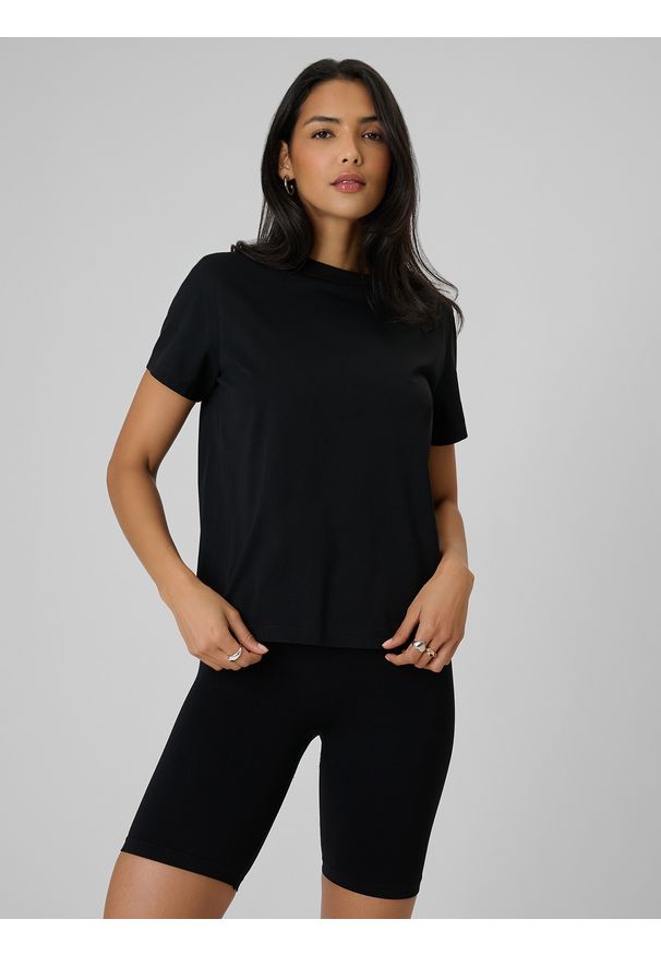 4f - 4F T-shirt regular gładki damski - czarny XS. Okazja: na co dzień. Kolor: czarny. Materiał: materiał. Wzór: gładki. Styl: casual