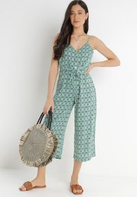 Born2be - Zielony Kombinezon Siffo. Kolor: zielony. Materiał: materiał. Długość rękawa: na ramiączkach. Wzór: kolorowy, aplikacja, jednolity. Sezon: lato #2