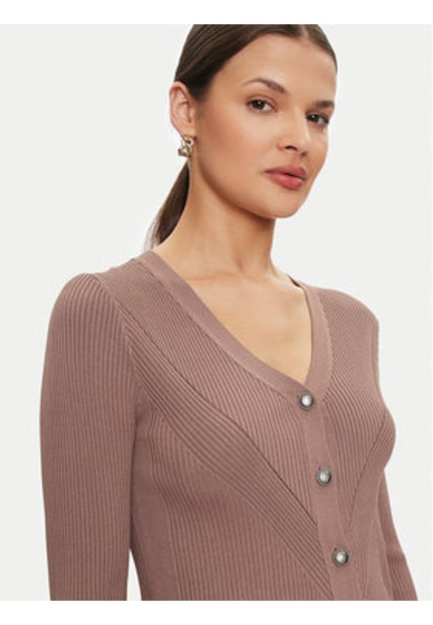 Guess Kardigan Kailey W4GR41 Z2U00 Beżowy Regular Fit. Kolor: beżowy. Materiał: wiskoza, syntetyk