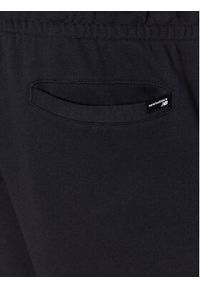 New Balance Szorty sportowe MS31903 Czarny Regular Fit. Kolor: czarny. Materiał: bawełna. Styl: sportowy