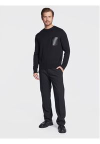 Sisley Sweter 129MS1014 Czarny Regular Fit. Kolor: czarny. Materiał: wełna