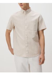 Reserved - Koszula regular z lnem - kremowy. Kolor: kremowy. Materiał: len #1