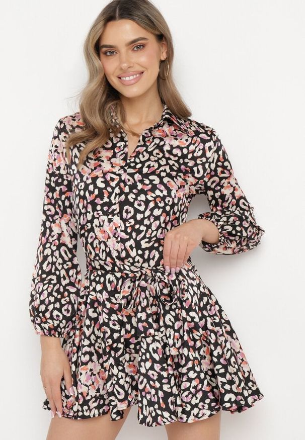 Born2be - Czarna Koszulowa Sukienka Mini z Wiązanym Paskiem Sonnad. Kolor: czarny. Materiał: materiał. Typ sukienki: koszulowe. Długość: mini